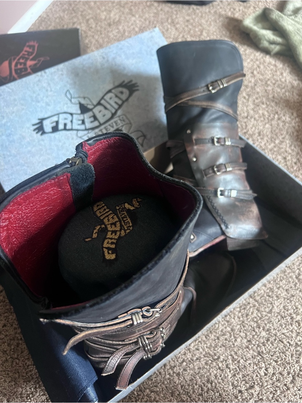 Freebird Rylie - Black and Distressed Brown Leather Buckle Boots - Picture 4 of 7